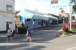 With all the bright coloured fish and sea creatures. You can't miss the front of the Reef Lodge Backpackers because of the brightly painted mural. Closest hostel to the greyhound and the beach.